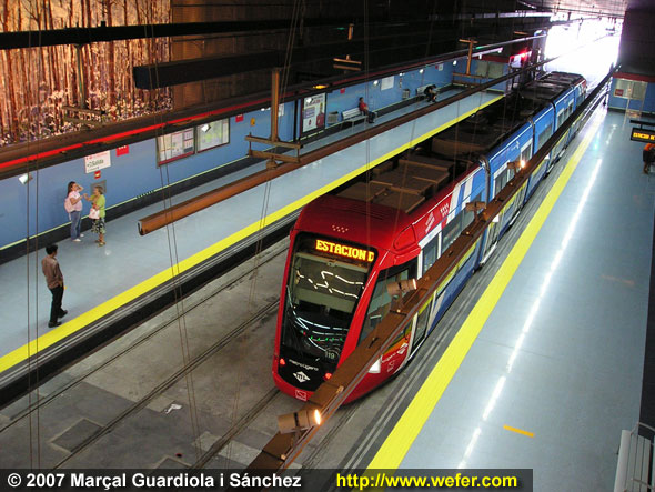 Estació de Colonia Jardín. Correspondència de les ML2 i ML3 amb el metro, i terminal de les línies ML