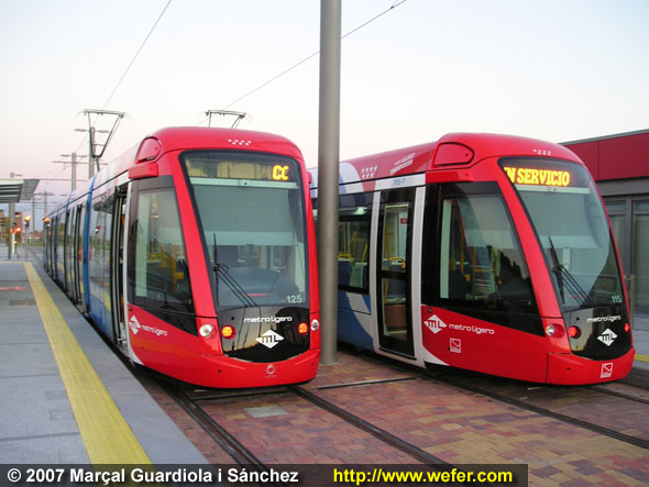 Dos citadis a la parada final de la ML 3