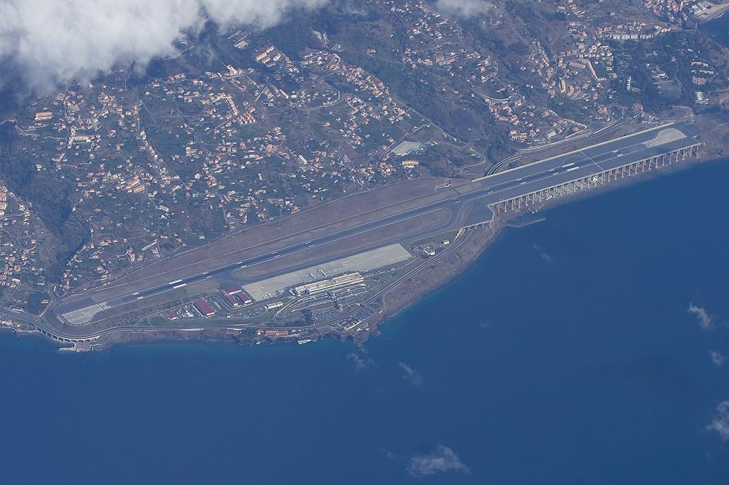 Aeropuerto Internacional de Santa Cruz (Madeira)