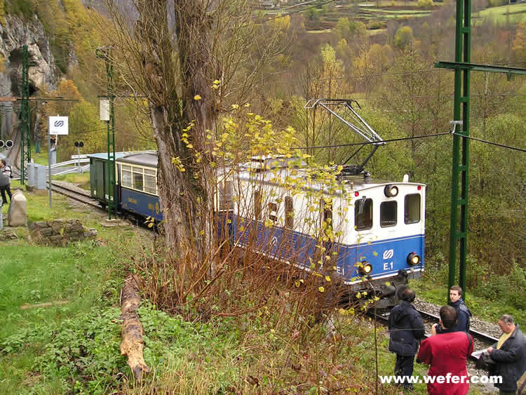 Parada a Rialb, on es conjuguen história ferroviària i natura