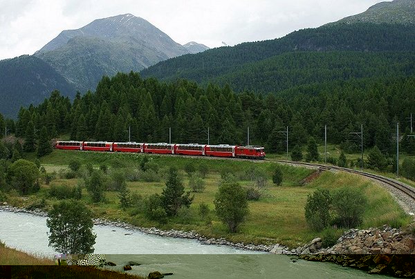 Bernina-Express to Pontresina2.jpg