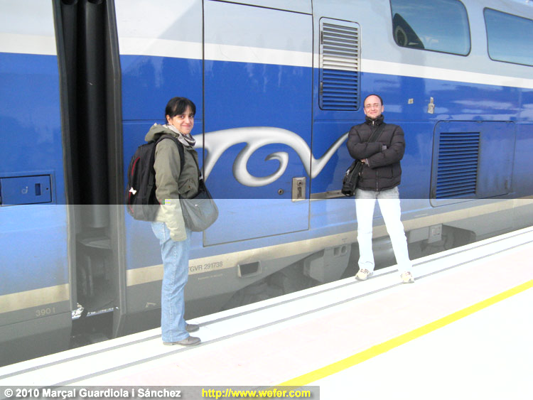 Metring i Wefer a Figueres-Vilafant davant el TGV inaugural (gràcies Calisay!!!)