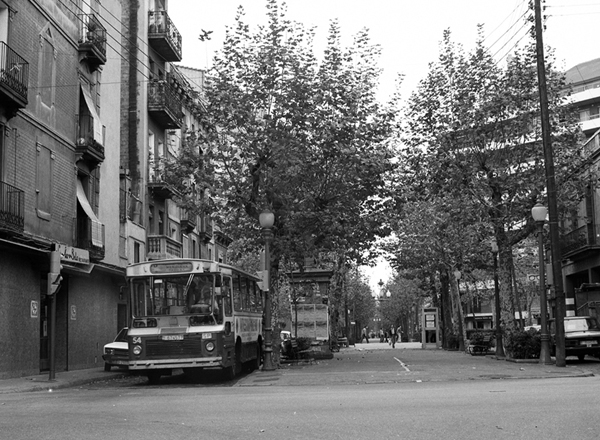 LaCatalana-54_dos dies abans de plegar_La Rambla_La mar bella_24octubre1980_PhotoJosepMiquel.jpg