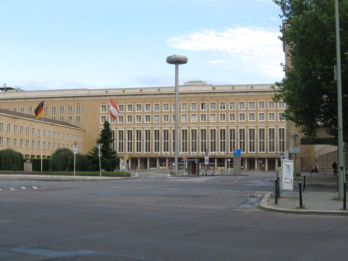 tempelhof1.jpg