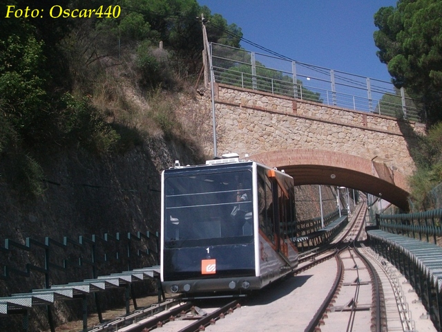 Nova imatge del Funicular de Vallvidrera. Foto: Oscar440. Prohibida la reproducció de la foto sense el permís previ de l´autor.