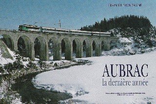 Foto presentada a la revista Objectif rail on es pot admirar l'Aubrac pujant cap a París en un ambient hivernal. Foto: Guy CHARMANTIER publicada a Objectif Rail número 14 i a http://massifcentralferroviaire.com/Actualites.php